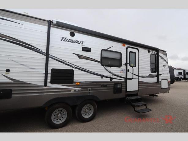 Used 2015 Keystone RV Hideout 28BHS image 6