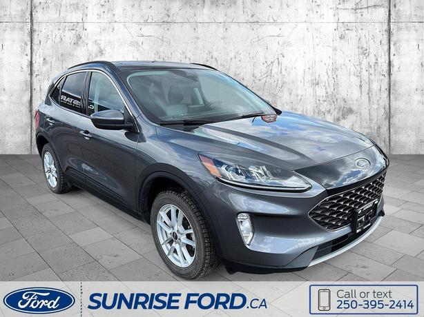 2022 Ford Escape SEL image 1