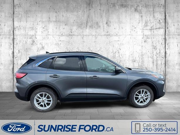 2022 Ford Escape SEL image 4