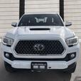 2018 Toyota Tacoma PRE-COLLISION! LANE DEPARTURE! thumbnail image 2