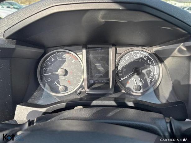 2018 Toyota Tacoma PRE-COLLISION! LANE DEPARTURE! image 7