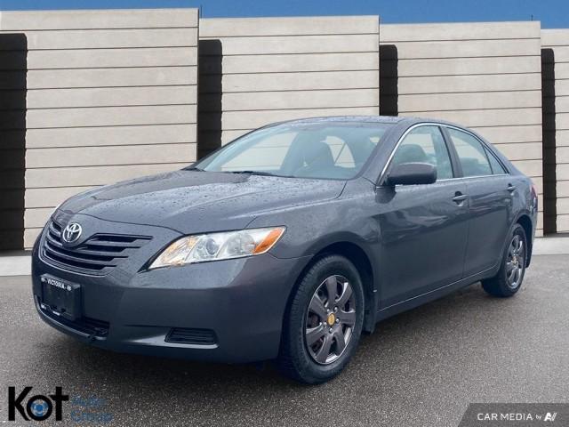 2009 Toyota Camry LE - 2 BRAND NEW TIRES AND NEW BATTERY! SWEET LITTLE FIRST CAR display photo