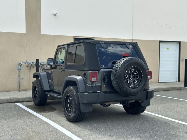 2017 Jeep Wrangler image 6