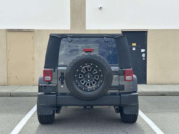 2017 Jeep Wrangler image 7