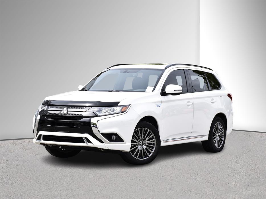 2022 Mitsubishi Outlander PHEV Black Edition - No Accidents, Leather, Sunroof display photo