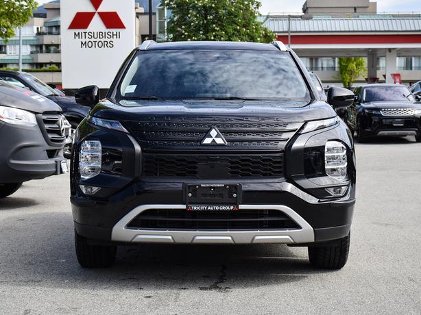 2024 Mitsubishi Outlander SE - No Accidents, Sunroof, Power Liftgate image 7