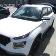 2023 Hyundai Venue Essential APPLE CAR PLAY! BACKUP CAMERA! FORWARD COLLISION! thumbnail image 2
