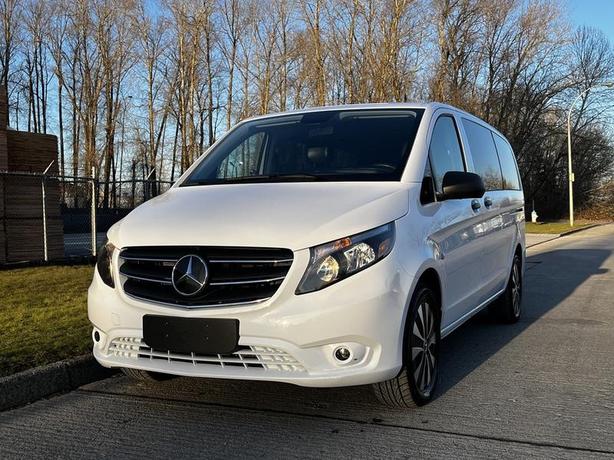 2022 Mercedes-Benz Metris 7 Passenger Van image 4