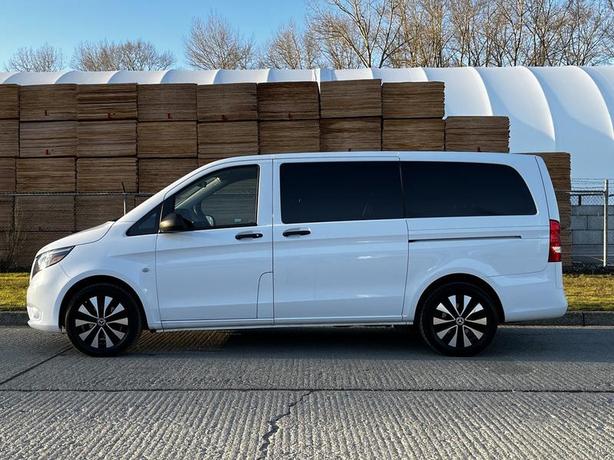 2022 Mercedes-Benz Metris 7 Passenger Van image 6