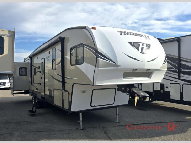 Used 2017 Keystone RV Hideout 315RDTS display photo