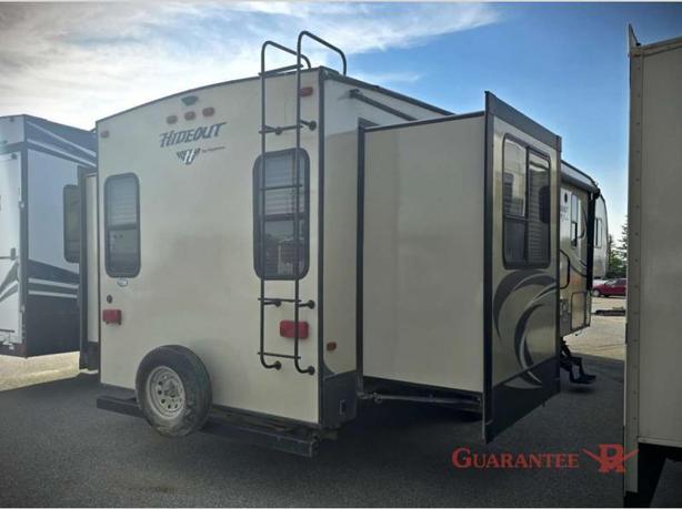 Used 2017 Keystone RV Hideout 315RDTS image 6