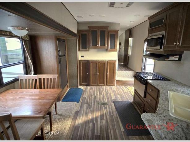 Used 2017 Keystone RV Hideout 315RDTS image 8