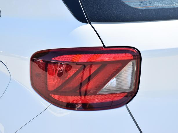 2022 Hyundai Venue Preferred - Heated Steering Wheel, Heated Seats image 6