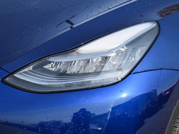 2021 Tesla Model Y Standard Range - One Owner, Sub Zero Package image 8