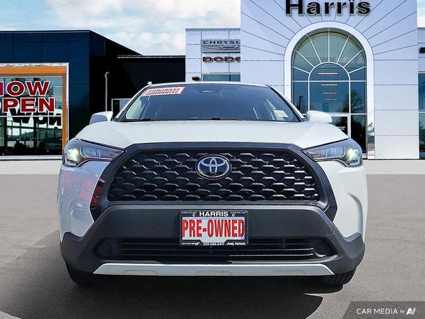 2023 Toyota Corolla Cross LE AWD | Apple CarPlay | Android Auto! image 2