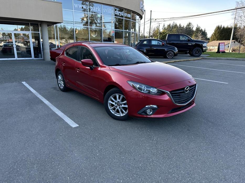 2015 Mazda3 GS display photo