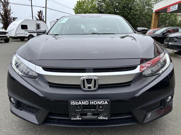 2017 Honda Civic Sedan Touring image 2