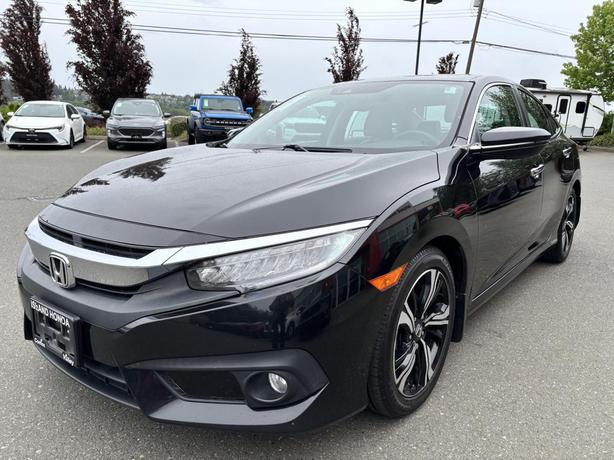 2017 Honda Civic Sedan Touring image 3