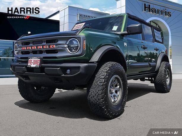 2022 Ford Bronco 4WD Sport Utility | No Reported Accidents | One Owner! image 1