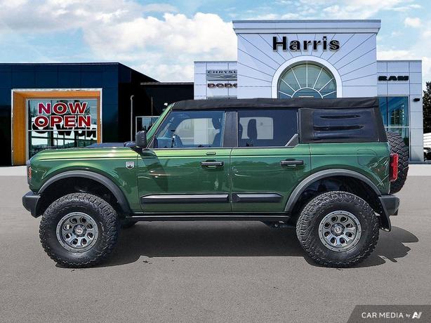 2022 Ford Bronco 4WD Sport Utility | No Reported Accidents | One Owner! image 3