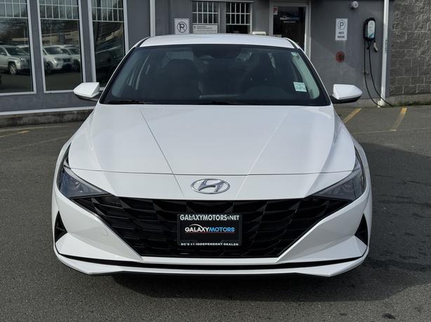 2023 Hyundai Elantra Preferred-Heated Seats, Backup Cam & Keyless Entry image 3