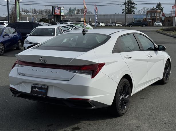 2023 Hyundai Elantra Preferred-Heated Seats, Backup Cam & Keyless Entry image 6