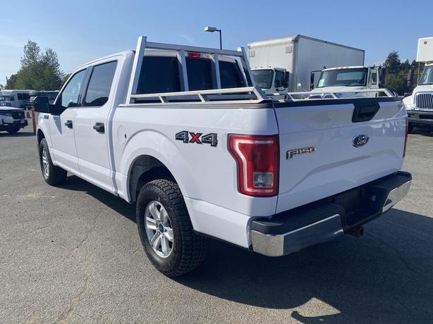 2017 Ford F-150 XLT SuperCrew 5.5-ft. Bed 4WD image 3