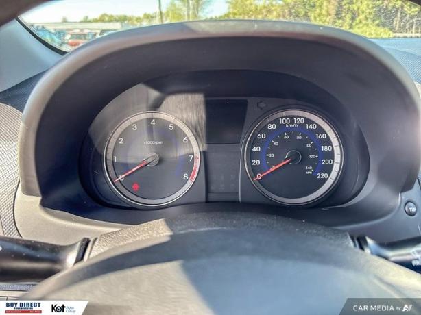 2016 Hyundai Accent GL MANUAL, BLACK INTERIOR,BLUETOOTH, HEATED FABRIC SEATS, KE image 7