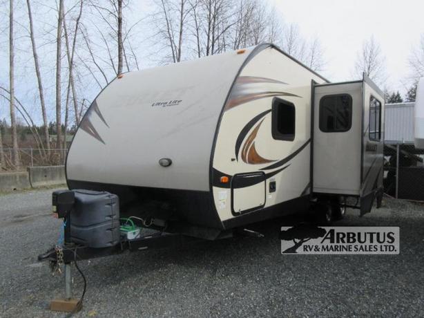 Used 2017 Keystone RV Bullet 247BHSWE image 6