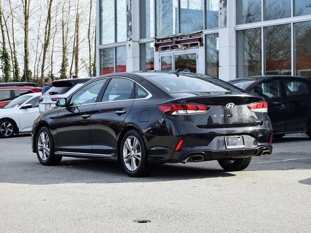2019 Hyundai Sonata Essential - Sport Package, Sunroof, Heated Seats image 4