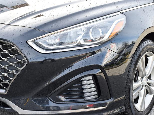 2019 Hyundai Sonata Essential - Sport Package, Sunroof, Heated Seats image 8