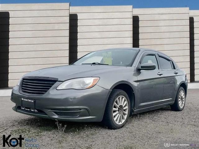 2013 CHRYSLER 200 display photo