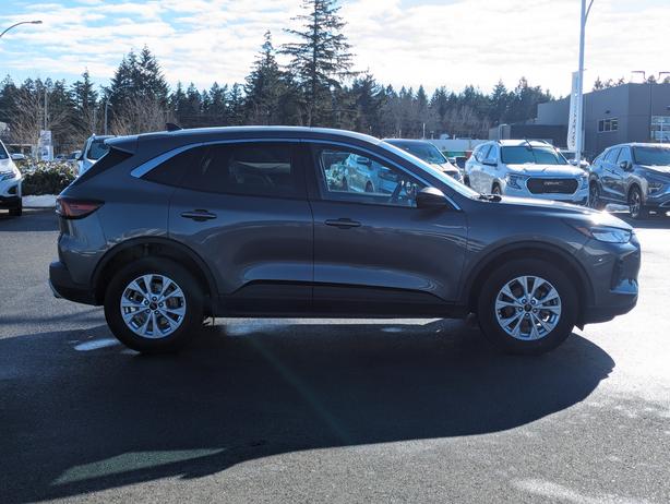 2023 Ford Escape Active - AWD, No Accidents, Heated Seats image 5