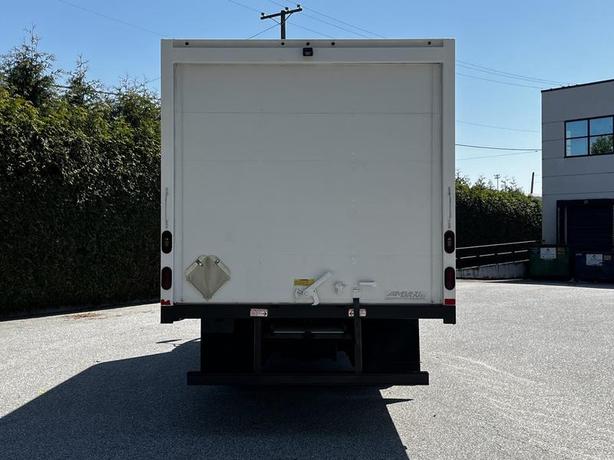 2020 Hino 155 18 Foot Cube Van with Aluminum Ramp image 8