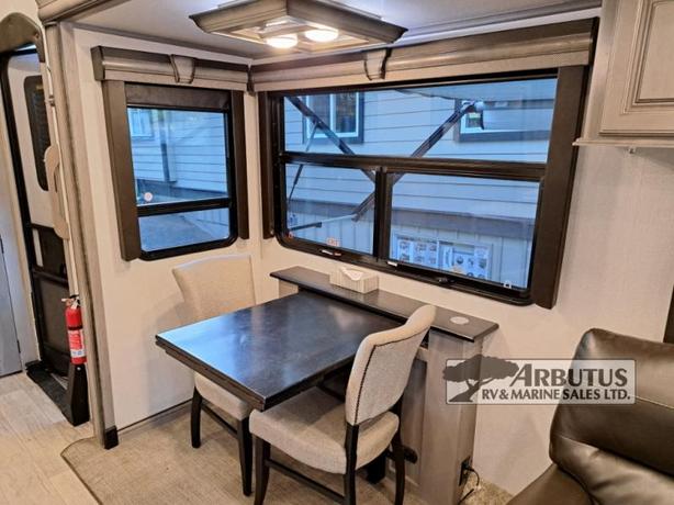 Used 2021 Keystone RV Montana Legend 3780RL image 8