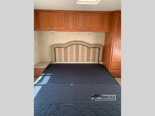 Used 2008 Holiday Rambler Atlantis SE image 4