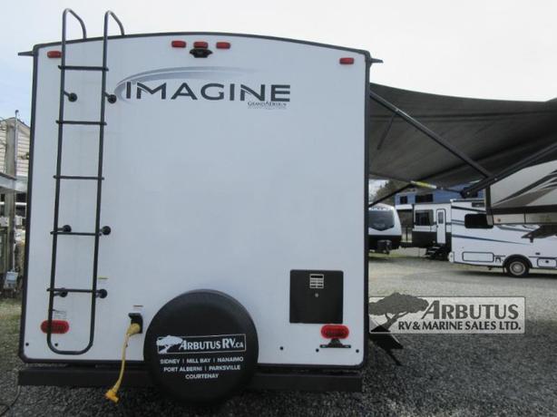 Used 2022 Grand Design Imagine 2800BH image 5