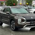 2023 Mitsubishi Outlander PHEV SEL - No Accidents, 360 Cameras, Heated Steering thumbnail image 3