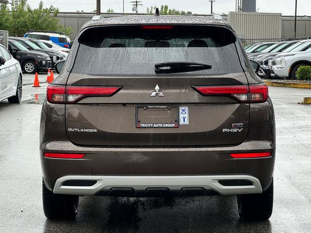2023 Mitsubishi Outlander PHEV SEL - No Accidents, 360 Cameras, Heated Steering image 6