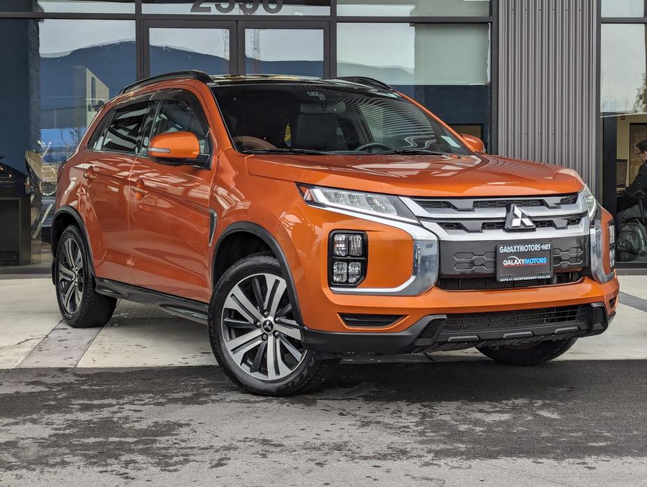 2020 Mitsubishi RVR GT - 4x4, Heated Seats, Sunroof display photo
