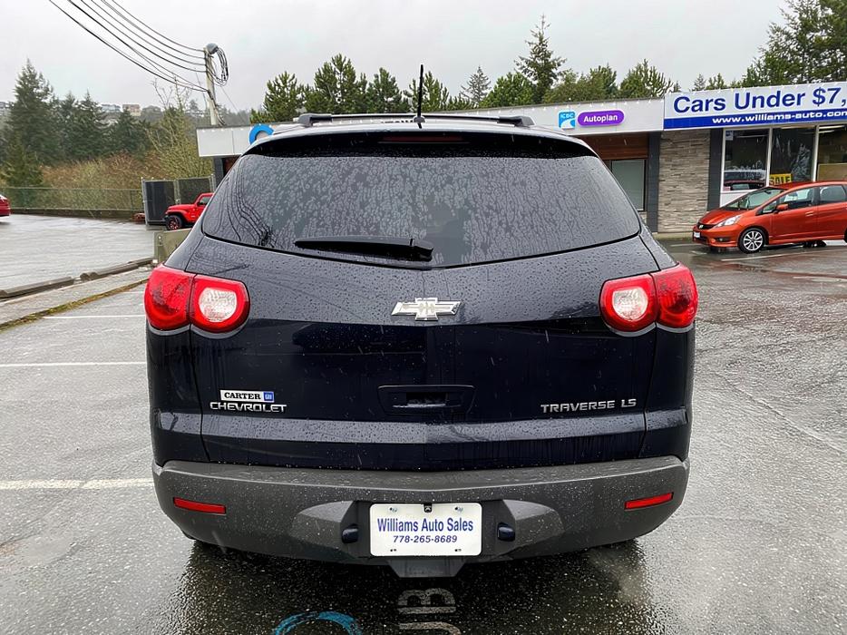 2009 Chevrolet  Traverse LS display photo