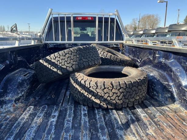 2014 RAM 3500 Long Box 4WD Crew Cab image 6