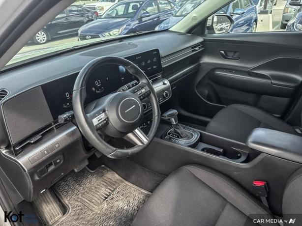 2024 Hyundai Kona Preferred ONE OWNER! NO ACCIDENTS! LIKE NEW! image 6