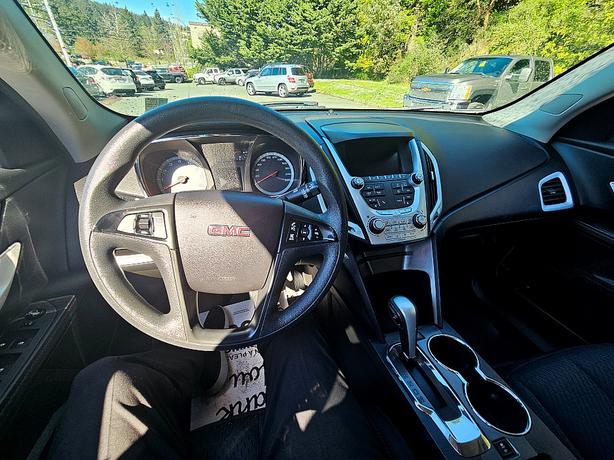 2013 GMC  Terrain SLE image 8