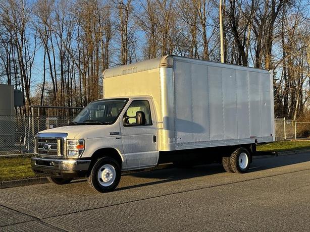 2017 Ford Econoline E-450 16 Foot Cube Van image 5