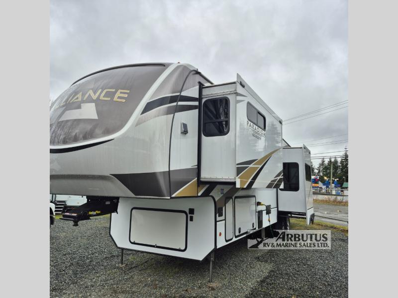 Used 2021 Alliance RV Paradigm 372RK display photo