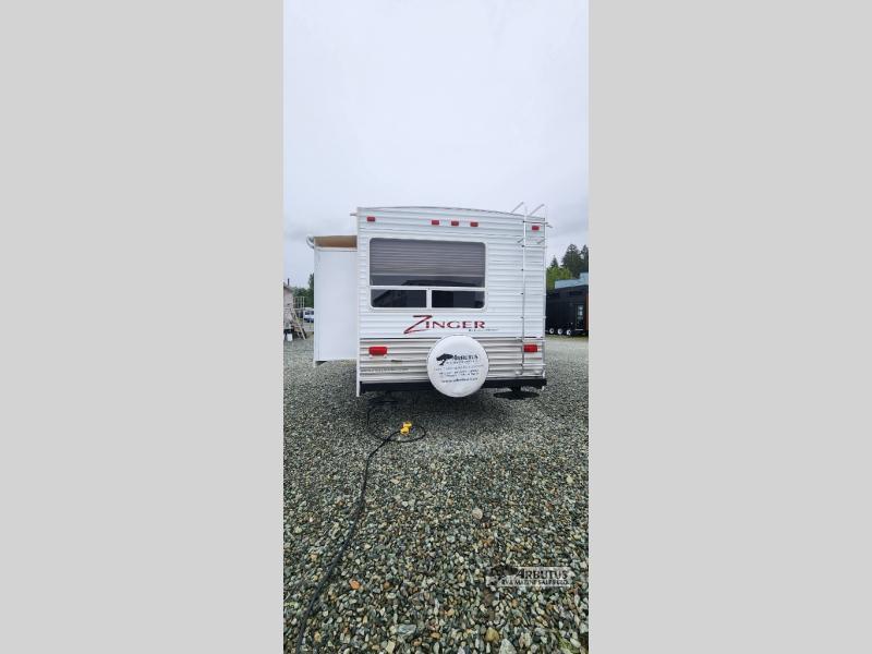 Used 2010 CrossRoads RV Zinger ZT290DB display photo
