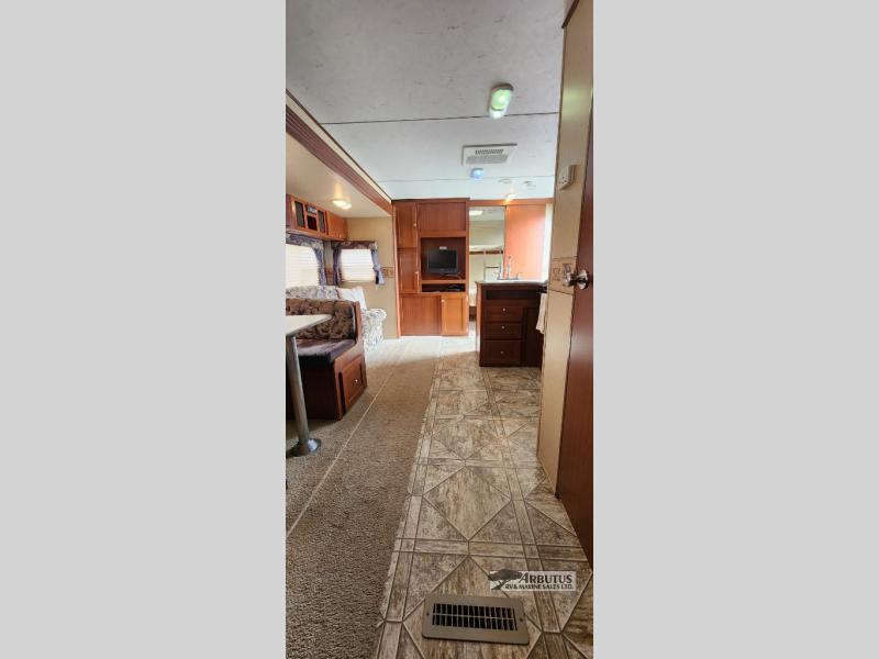 Used 2010 CrossRoads RV Zinger ZT290DB display photo