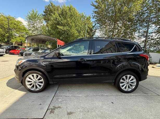 2019 Ford Escape SEL - Leather, Heated Seats, Sunroof, Dual Climate image 8