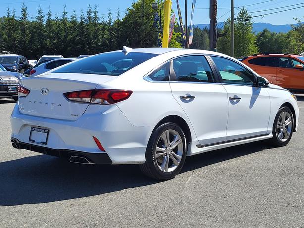 2018 Hyundai Sonata Sport FWD, Heated Seats, Sunroof, Bluetooth image 7